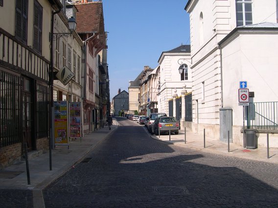  rue commerçante